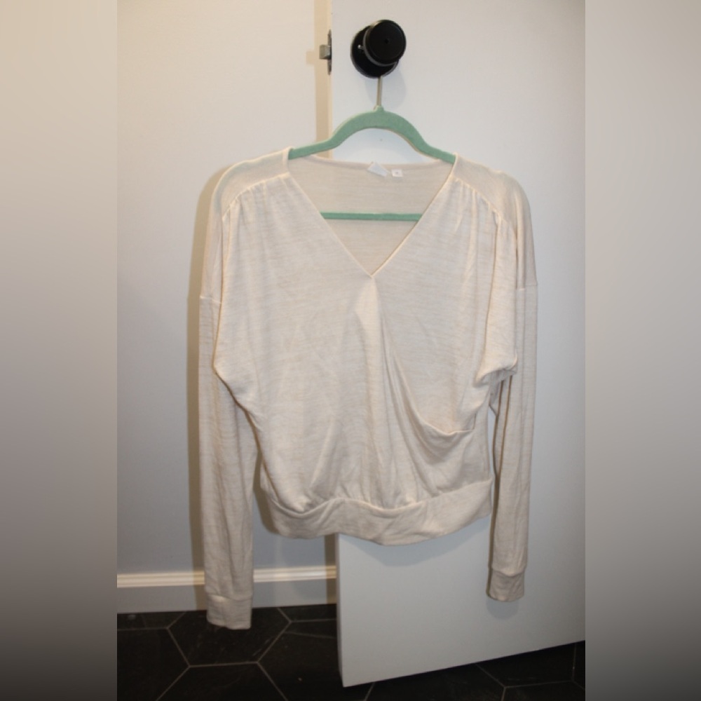 Gap Softspun Wrap Front Top XS Marled V-Neck Long Sleeve